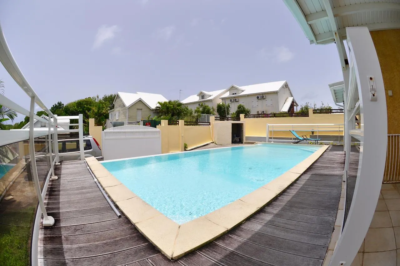 Petit Havre De Paix - Piscine Et Plage A Pied 哥西尔 0*,  瓜德罗普